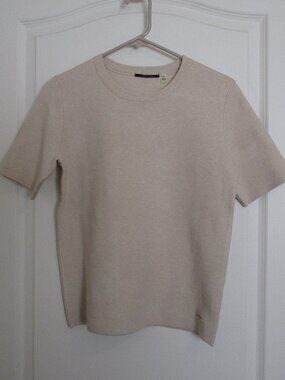 short sleeved crew neck sweater